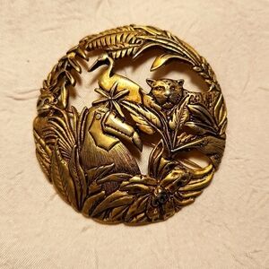 TONA JUNGLE Vintage Gold-Tone Brooch
